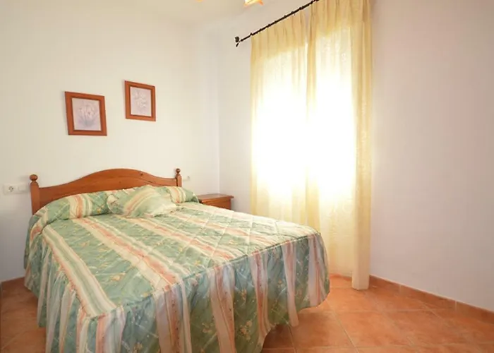 Calle Bilbao Con Terraza كونيل ذي لا فرونتيرا